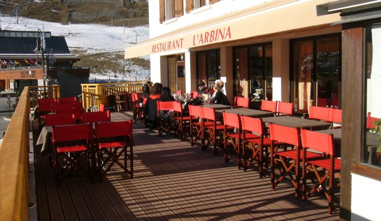 balcon_elegance_rainuree_brun_hotel_arbina_tignes_1.jpg